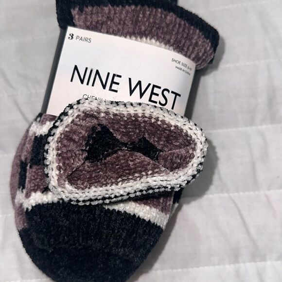 Nine West Ladies 3 Pk Chenille Boot Socks Ivory Black Mauve White Stripes - Picture 7 of 7